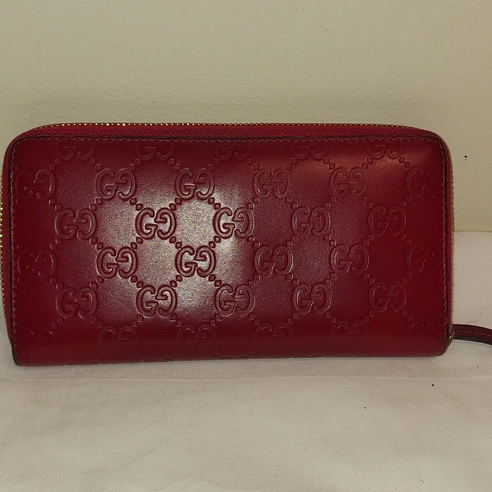Gucci Guccissima Bow Zip Around Red Leather Zippy Wallet! - Picture 2 of 9